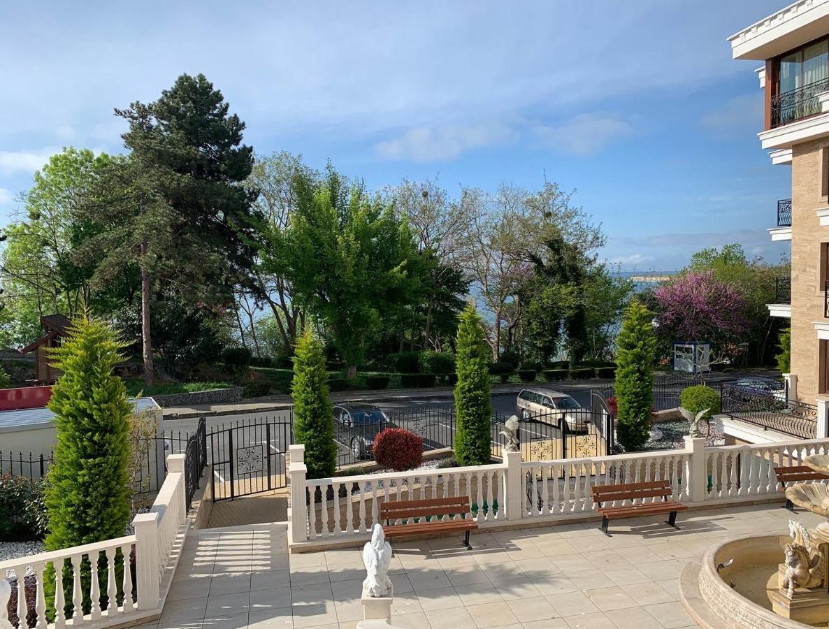 נסבר Valencia Gardens Deluxe Apartments מראה חיצוני תמונה