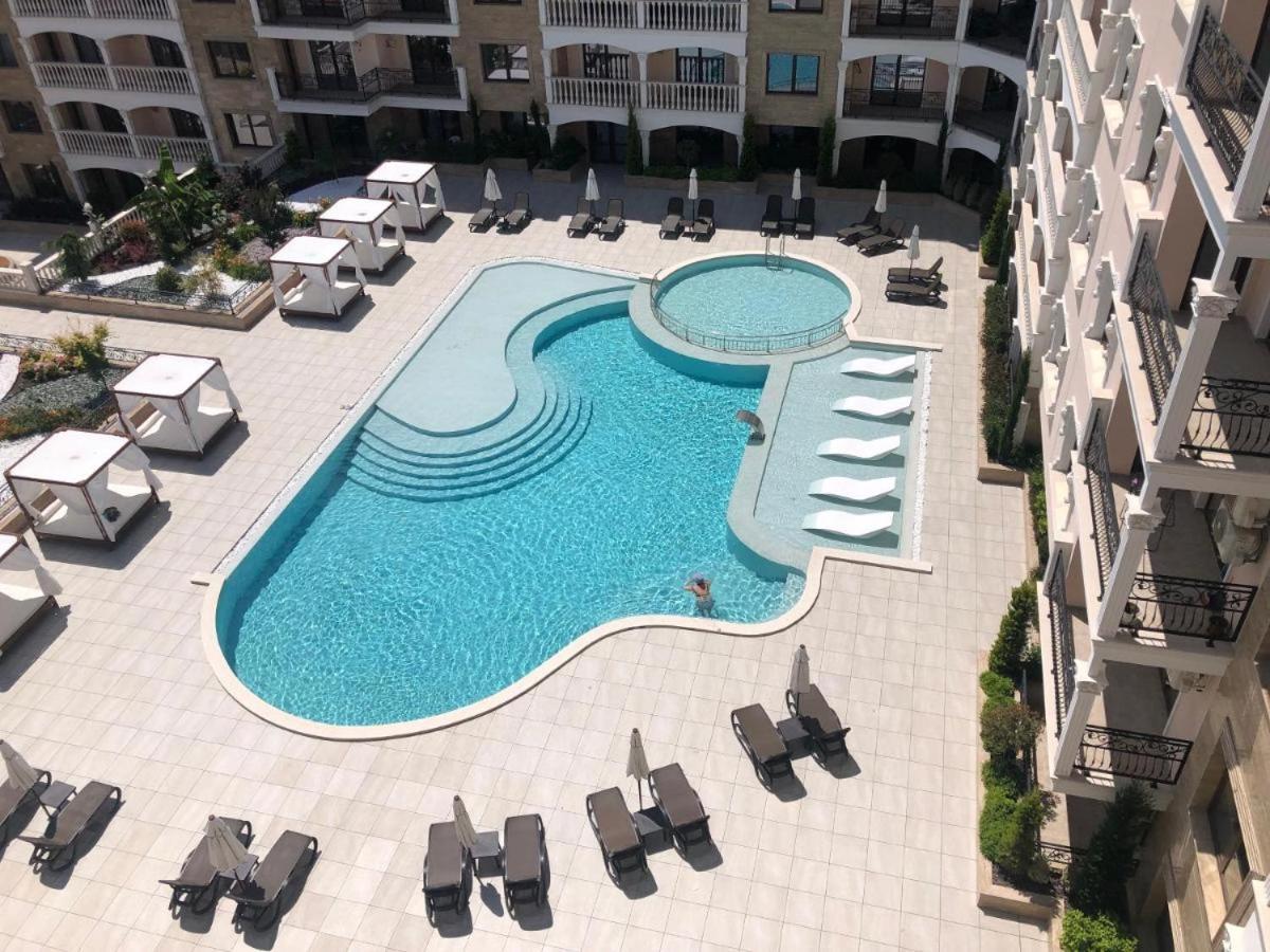 נסבר Valencia Gardens Deluxe Apartments מראה חיצוני תמונה