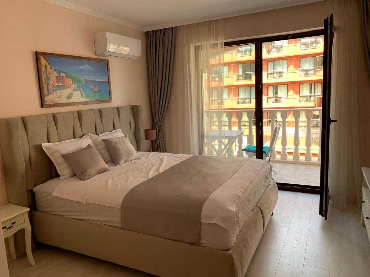 נסבר Valencia Gardens Deluxe Apartments מראה חיצוני תמונה