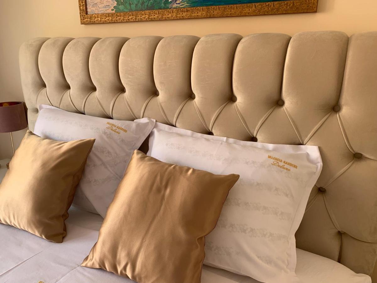 נסבר Valencia Gardens Deluxe Apartments מראה חיצוני תמונה