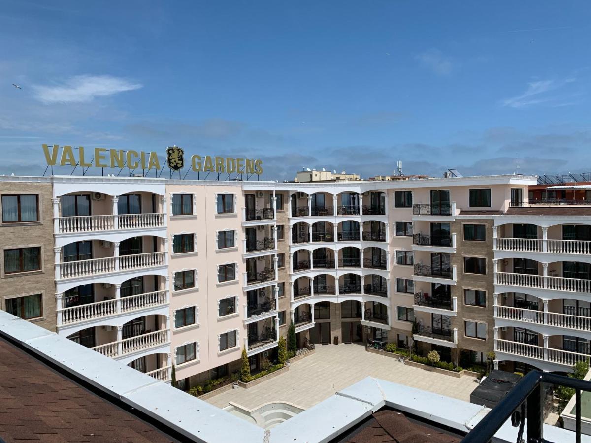 נסבר Valencia Gardens Deluxe Apartments מראה חיצוני תמונה