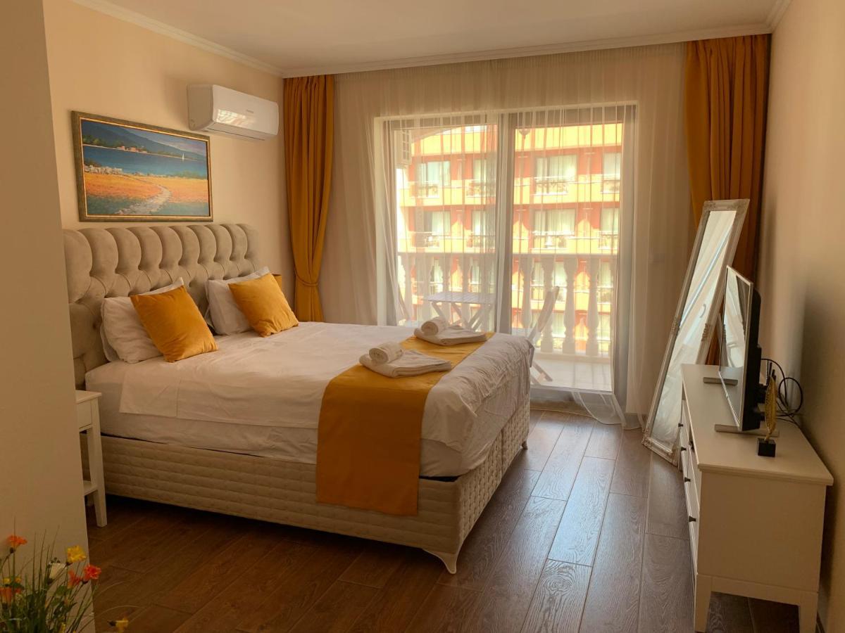 נסבר Valencia Gardens Deluxe Apartments מראה חיצוני תמונה